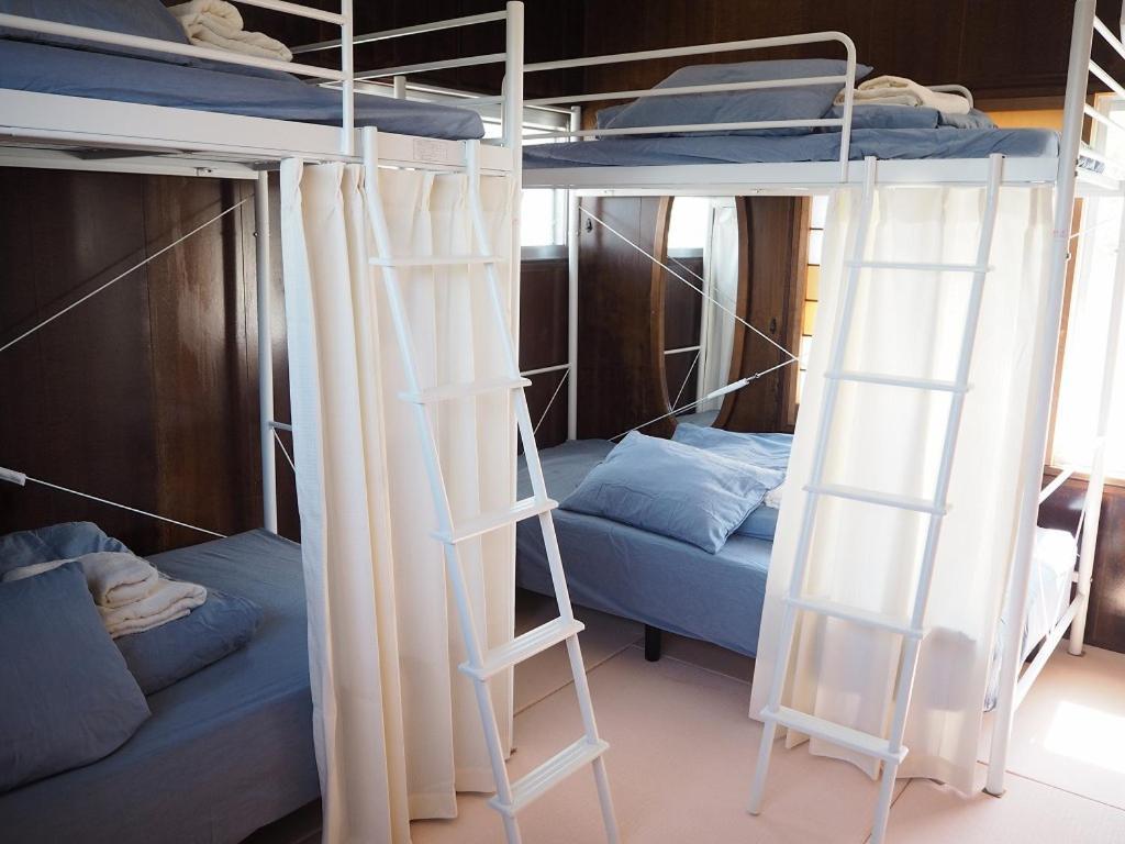 Guesthouse ＆ Beach Cafe Fuego Hyuga Стая снимка